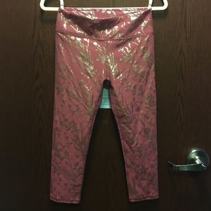 NWT FABLETICS Salar Capri Terra Cotta winding vine